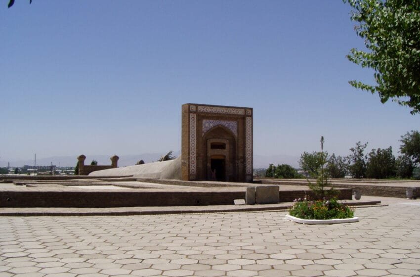 The Ulugh Beg Observatory: A 15th-Century Marvel of Medieval Astronomy Featuring a 40-Meter Sextant
